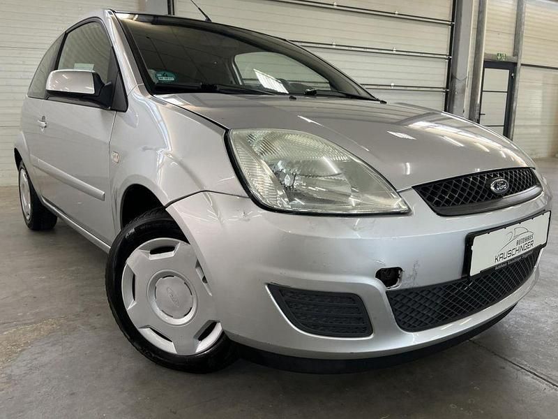 Gebraucht Ford Fiesta Style 60 PS (44 kW) 2007 Silber Kleinwagen
