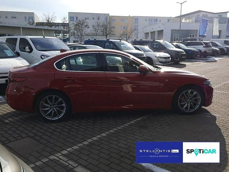 Gebraucht Alfa Romeo Giulia Ti 200 PS (147 kW) 2021 Rot Limousine