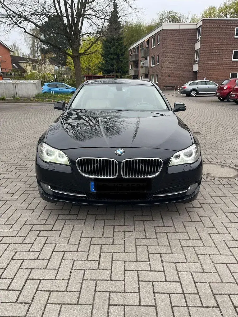 Używany BMW 520 Performance 258 KM (189 kW) 2015 Czarny Sedan/Limuzyna