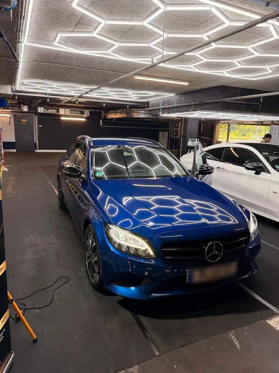 Gebraucht Mercedes C180 156 PS (114 kW) 2019 Blau Kombi