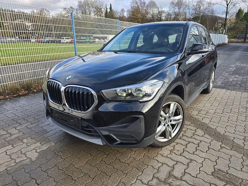 Schwarz ii Gebraucht 2021 BMW X1 Advantage SUV | 19.990 € (Superpreis) - Bild 1/4