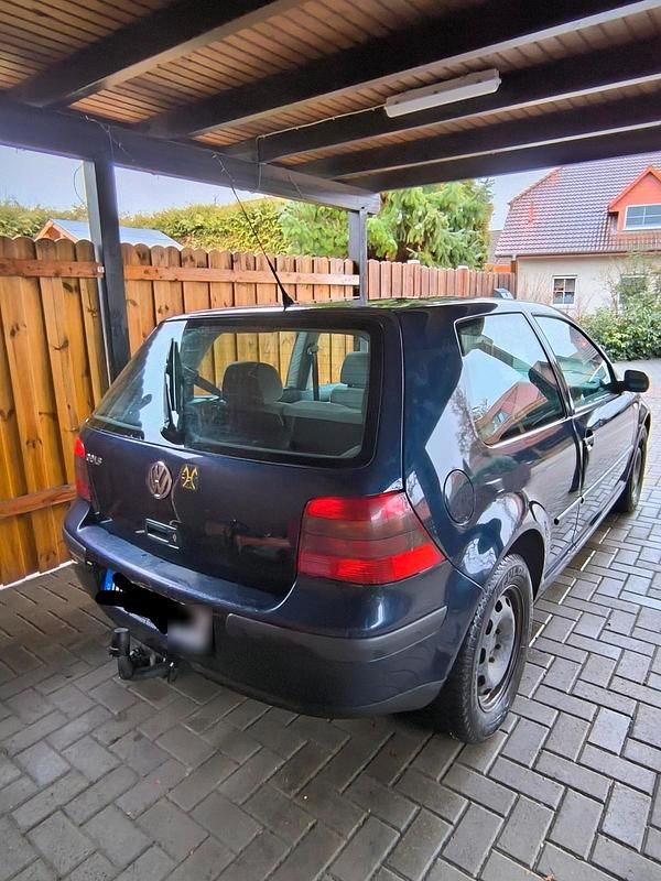 Gebraucht VW Golf 100 PS (73 kW) 1998 Blau Coupé