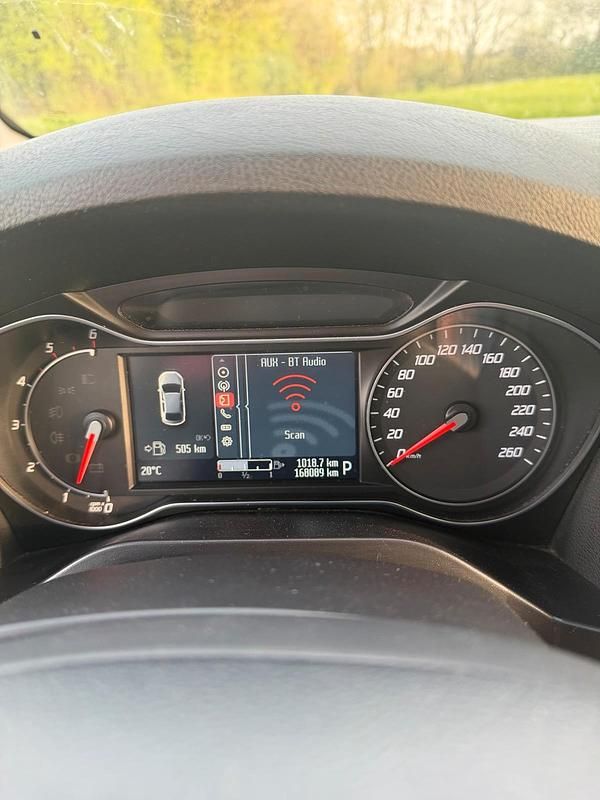 Gebraucht Ford Galaxy 140 PS (102 kW) 2010 Andere farben Van / Kleinbus