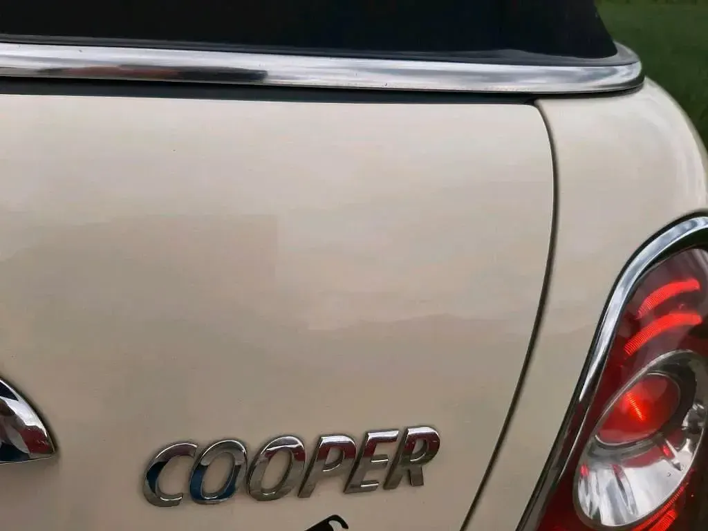Gebraucht Mini Cooper Cabriolet 122 PS (89 kW) 2012 Weiß Cabrio