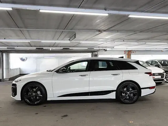 Gebraucht Audi A6 e-tron Performance 269 kW (367 PS) 2025 Gletscherweiß metallic Kombi