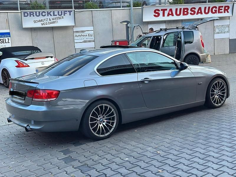Gebraucht BMW 335 Sport Line 306 PS (225 kW) 2006 Grau Coupé