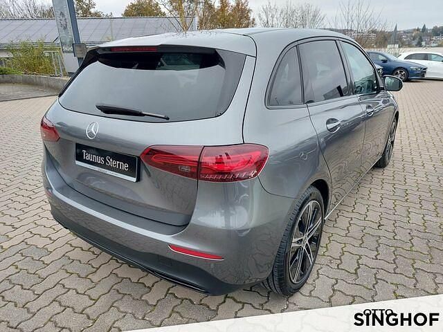 Gebraucht Mercedes B220 Progressive 190 PS (139 kW) 2023 Andere farbe Kleinwagen