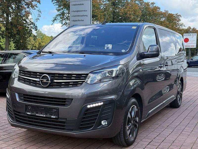 Grau Gebraucht 2020 Opel Zafira Life Van | 25.790 € (Fairer Preis) - Bild 1/4