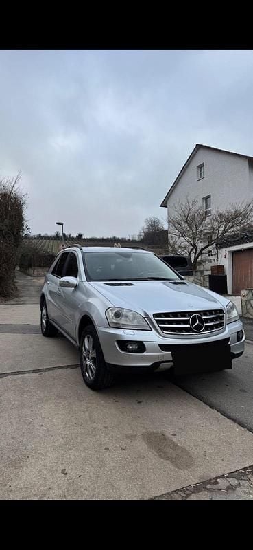 Silber Gebraucht 2006 Mercedes ML500 SUV | 8.400 € - Bild 1/4