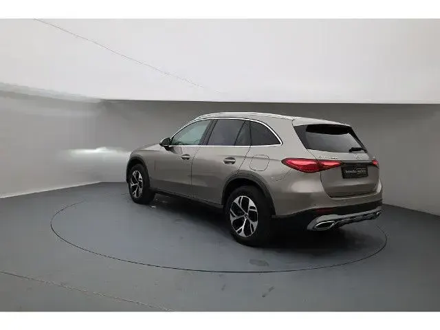 Gebraucht Mercedes GLC400d 381 PS (280 kW) 2023 SUV