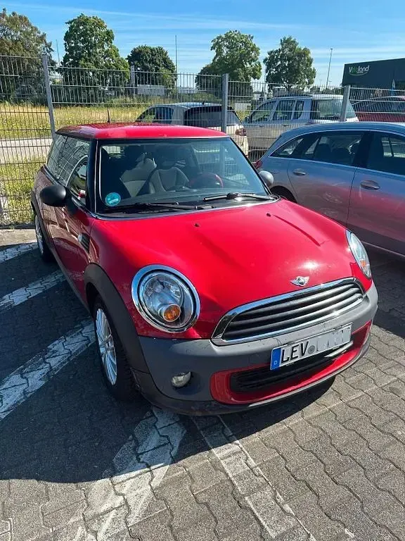 Gebraucht Mini ONE 75 PS (55 kW) 2011 Rot Kleinwagen