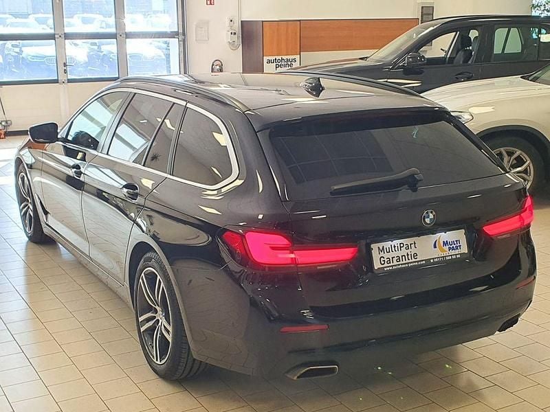 Gebraucht BMW 530 Performance 286 PS (210 kW) 2022 Schwarz Limousine
