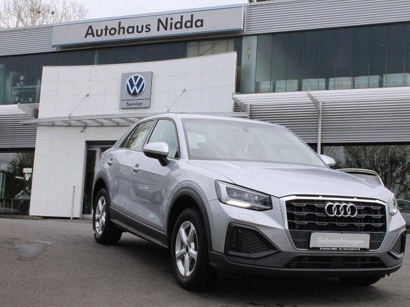 Gebraucht Audi Q2 Basis 149 PS (109 kW) 2023 Silber SUV