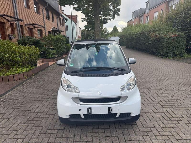 Weiß Gebraucht 2010 Smart ForTwo Cabrio Cabrio | 4.900 € (Fairer Preis) - Bild 1/4