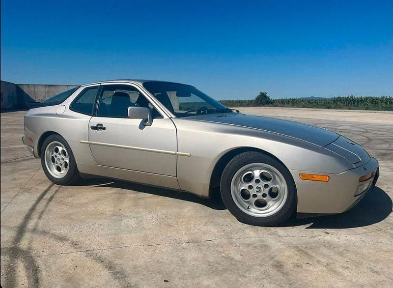 Silber Gebraucht 1986 Porsche 944 Coupé | 17.900 € - Bild 1/4