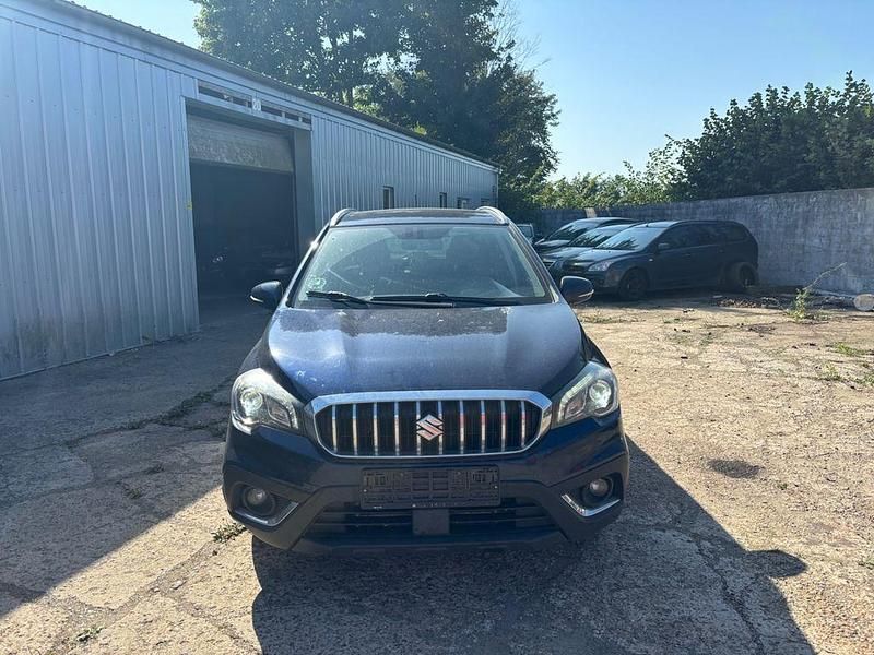 Gebraucht 2016 Suzuki SX4 S-Cross Club SUV | 4.700 € (Fairer Preis) - Bild 1/4