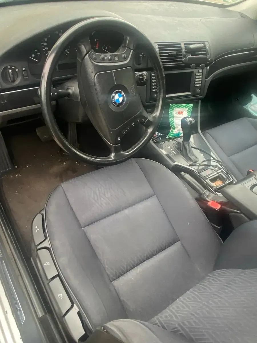 Gebraucht BMW 520 170 PS (125 kW) 2001 Silber Limousine
