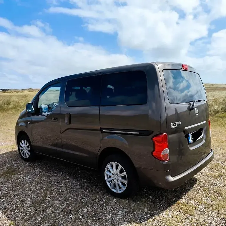 Gebraucht Nissan Evalia Tekna 110 PS (80 kW) 2017 Braun Van / Kleinbus