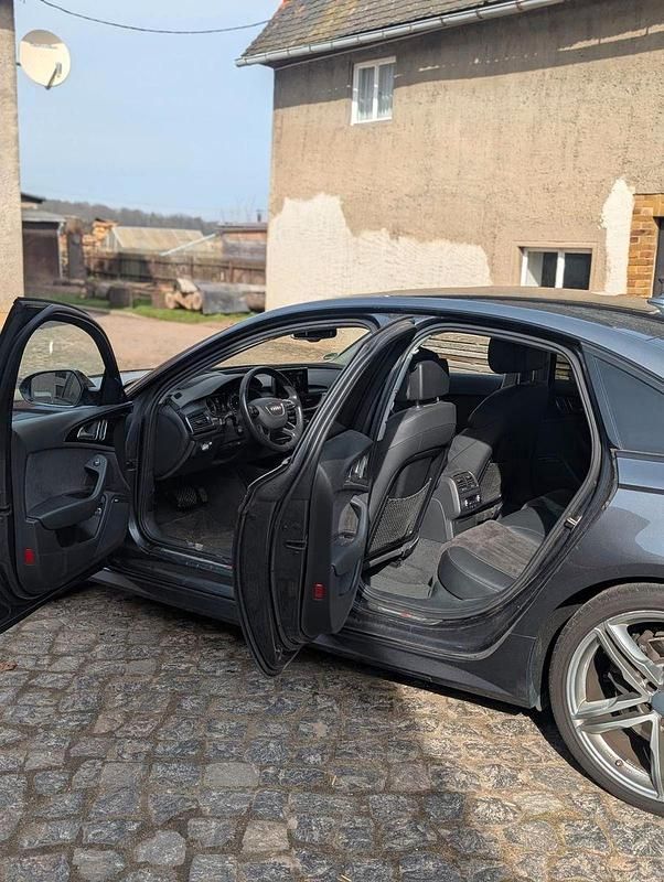 Gebraucht Audi A6 Ambiente 320 PS (235 kW) 2018 Grau Limousine