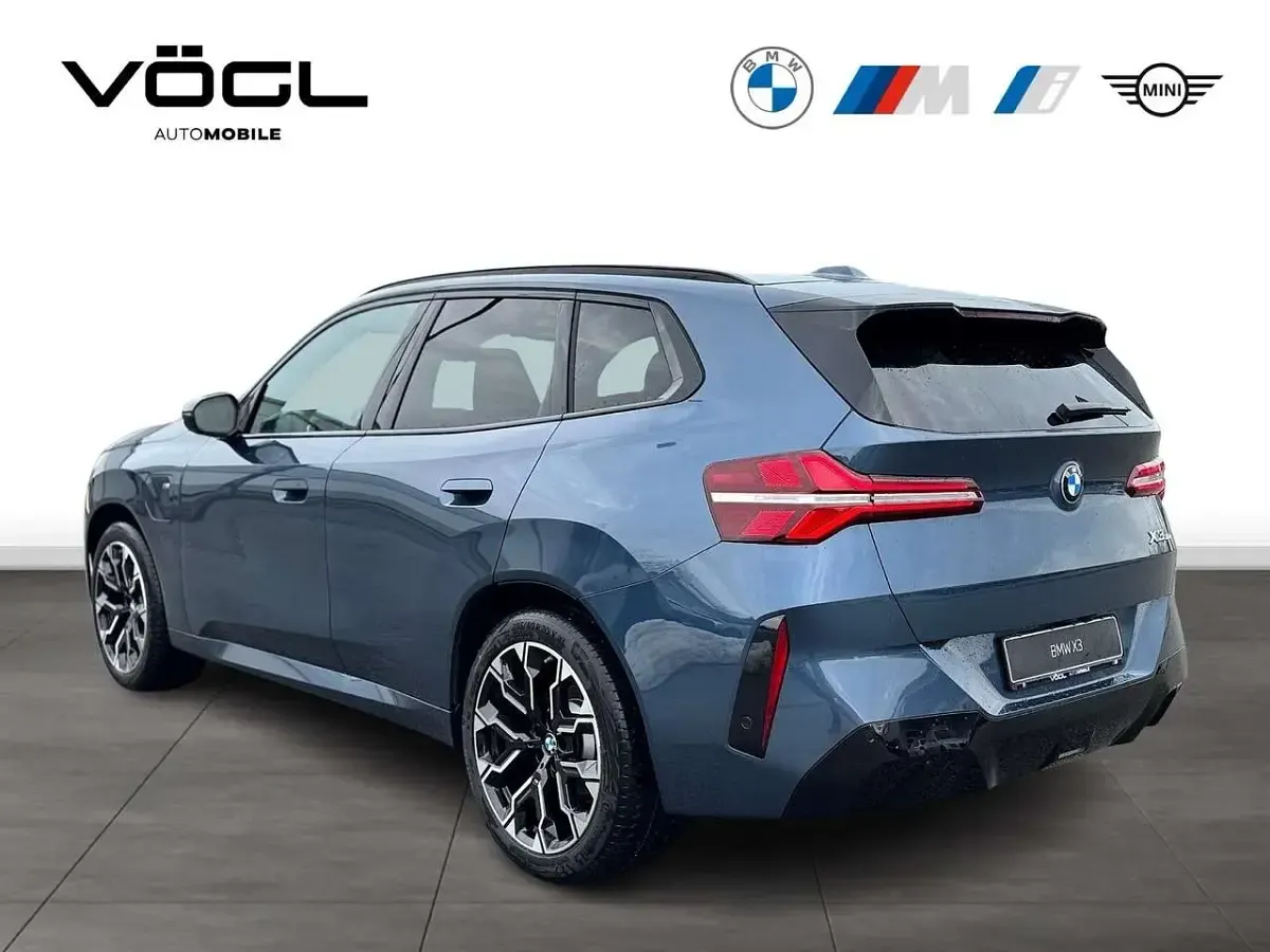 Neu BMW X3 M Sport 299 PS (219 kW) 2026 Arctic race blue SUV