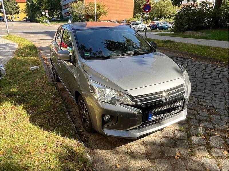 Grau Gebraucht 2022 Mitsubishi Space Star Select+ Limousine | 13.700 € (Fairer Preis) - Bild 1/4