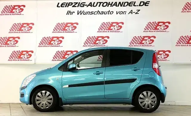 Gebraucht Suzuki Splash Club 94 PS (69 kW) 2012 Blau Kleinwagen