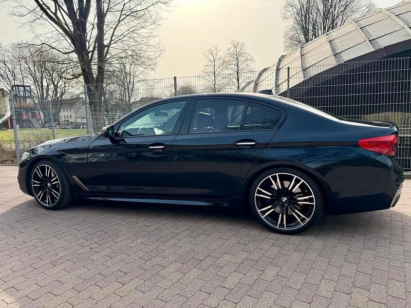 Gebraucht BMW M550 Performance 462 PS (339 kW) 2017 Schwarz Limousine