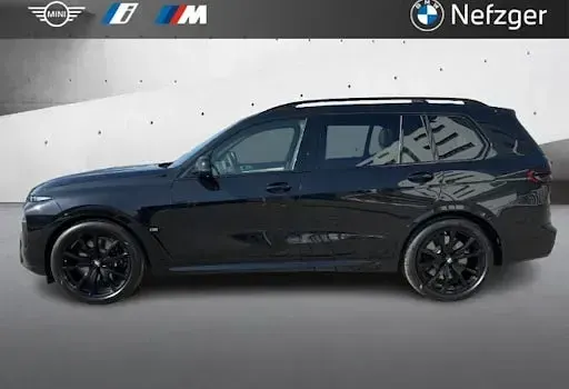 Neu BMW X7 M Sport 530 PS (389 kW) 2026 Schwarz SUV