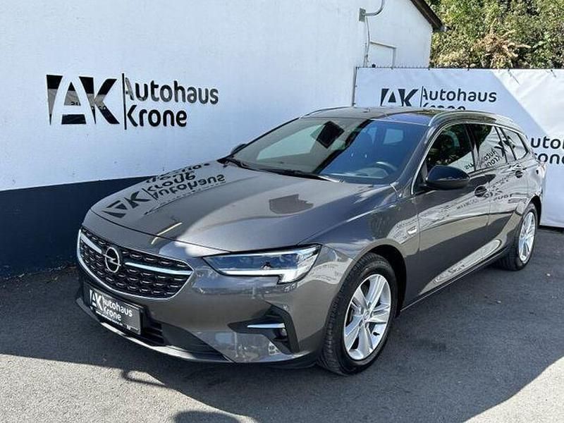 Mondstein grau/e:vulkan grau Gebraucht 2022 Opel Insignia Business Kombi | 21.590 € (Fairer Preis) - Bild 1/4