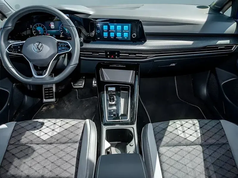 Gebraucht VW Golf VIII 265 PS (194 kW) 2024 Blau Kleinwagen