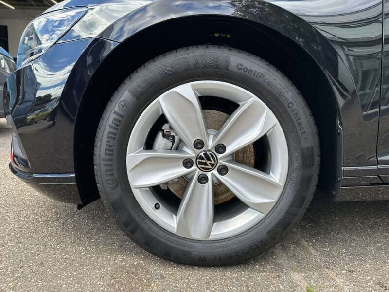 Gebraucht VW Passat Business 200 PS (147 kW) 2025 Schwarz Kombi