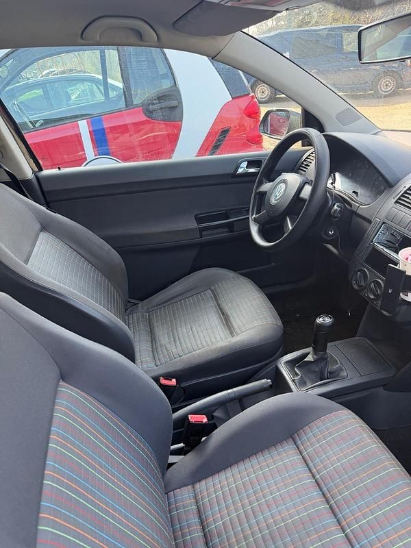 Gebraucht VW Polo 69 PS (50 kW) 2003 Blau Kleinwagen