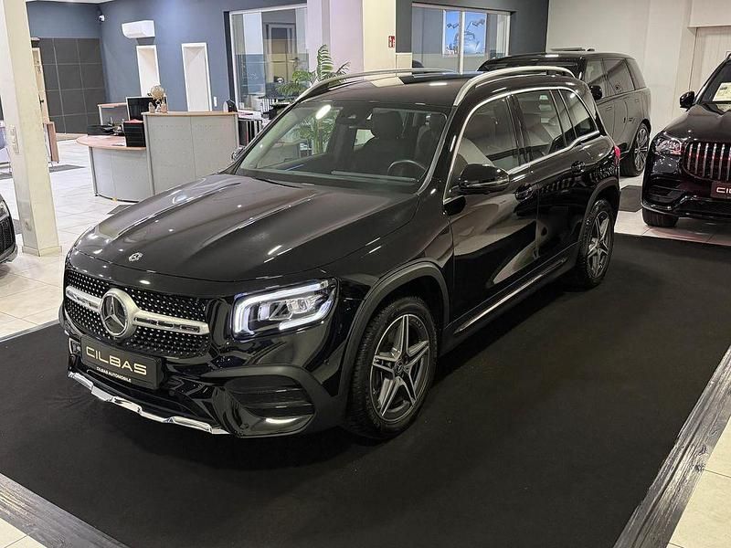 Nachtschwarz unilack Gebraucht 2020 Mercedes GLB250 AMG line SUV | 35.900 € (Guter Preis) - Bild 1/4
