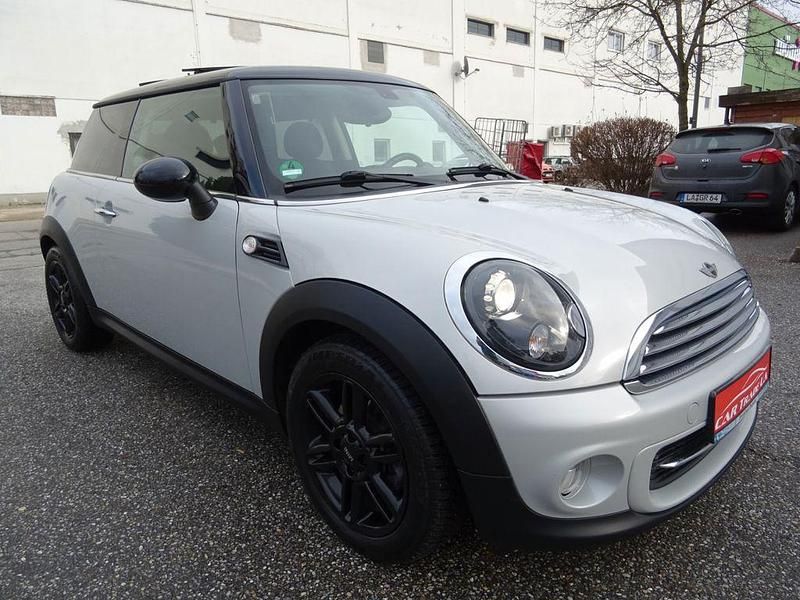 Gebraucht Mini Cooper 122 PS (89 kW) 2011 Weiß Kleinwagen