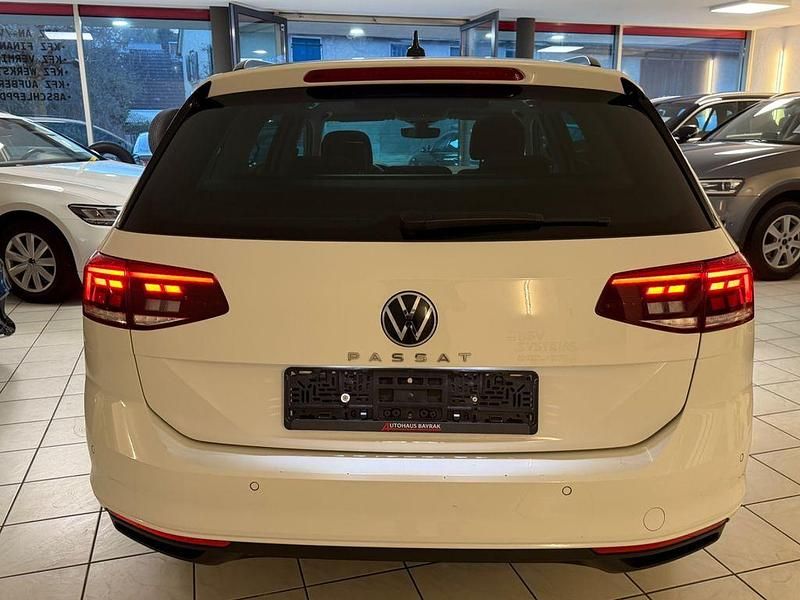 Gebraucht VW Passat Business 150 PS (110 kW) 2020 Weiß Kombi