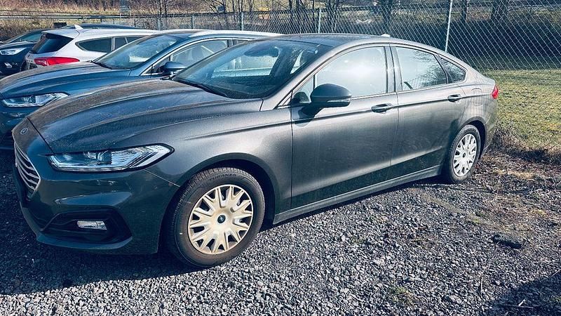Gebraucht Ford Mondeo 150 PS (110 kW) 2020 Grau Limousine