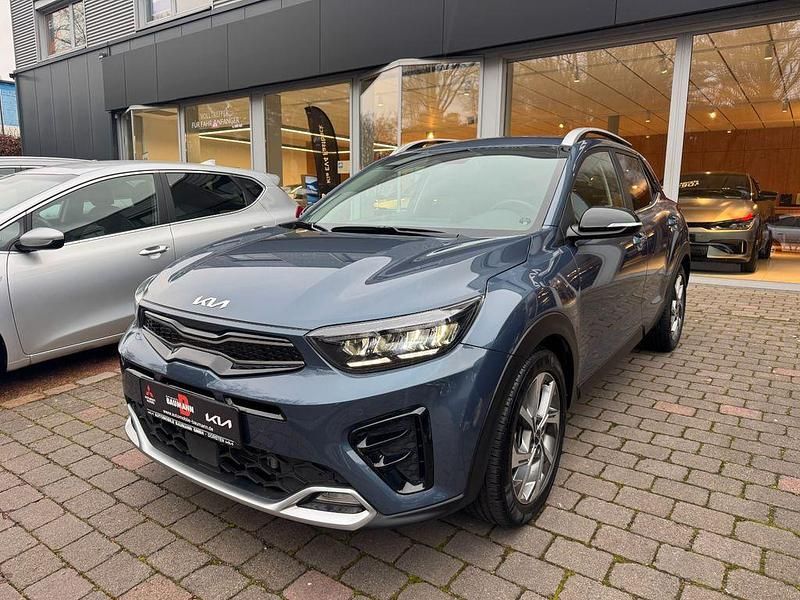 Blau Gebraucht 2024 Kia Stonic GT-Line SUV | 25.990 € - Bild 1/4
