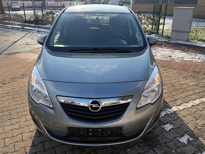 Gebraucht Opel Meriva Edition 120 PS (88 kW) 2011 Silber Van / Kleinbus