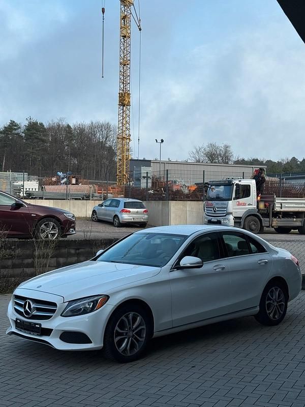 Gebraucht Mercedes C300 220 PS (161 kW) 2014 Weiß Limousine