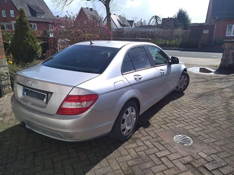 Gebraucht Mercedes C180 Elegance 156 PS (114 kW) 2008 Silber Limousine