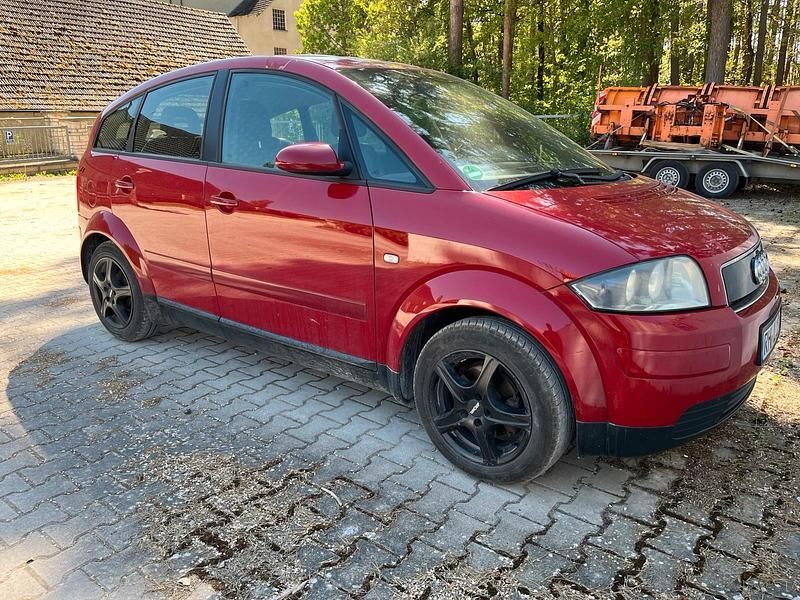 Rot Gebraucht 2002 Audi A2 Kleinwagen | 2.500 € (Fairer Preis) - Bild 1/4
