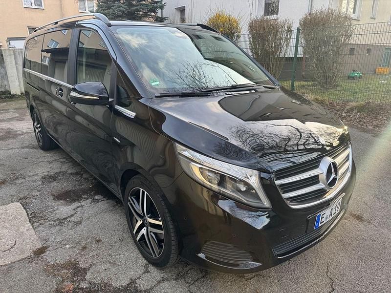 Gebraucht Mercedes V250 Avantgarde 190 PS (139 kW) 2015 Schwarz Van / Kleinbus