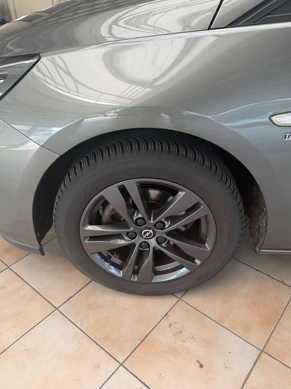 Gebraucht Opel Astra 105 PS (77 kW) 2019 Grau Limousine