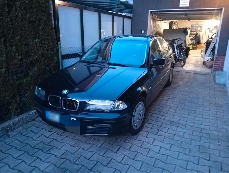 Gebraucht BMW 316 105 PS (77 kW) 1999 Schwarz Limousine
