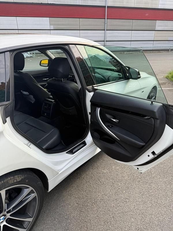 Gebraucht BMW 328 245 PS (180 kW) 2015 Weiß Limousine