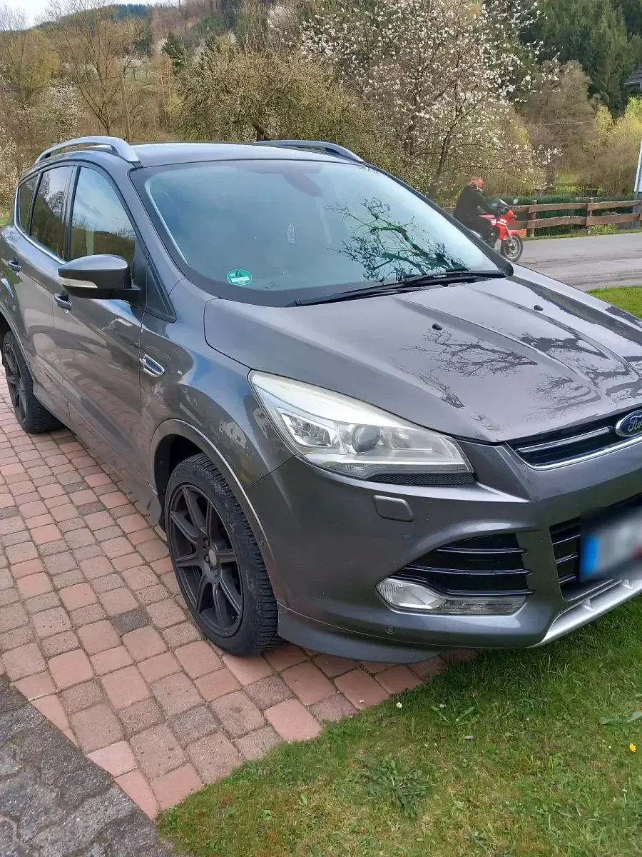 Gebraucht Ford Kuga 140 PS (102 kW) 2014 Grau SUV