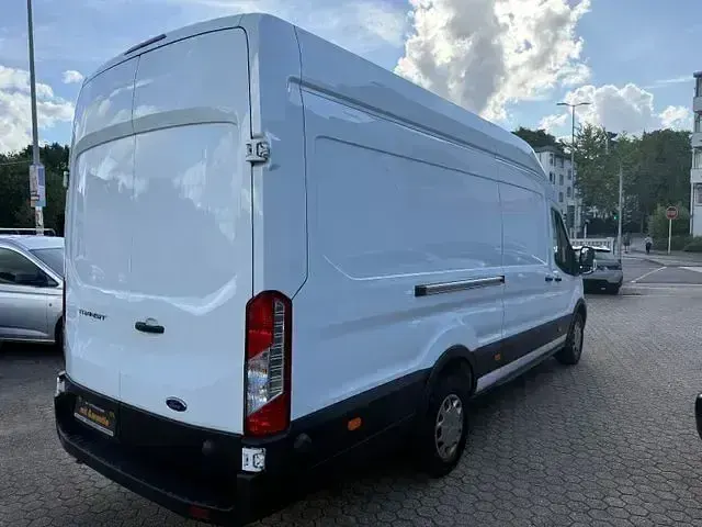 Gebraucht Ford Transit Trend 280 PS (205 kW) 2022 Weiß Van / Kleinbus