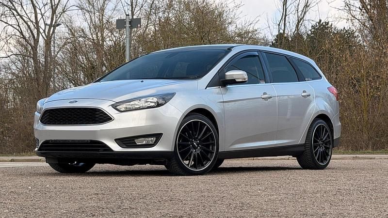 Second-hand Ford Focus 125 CP (91 kW) 2016 Argintiu Break