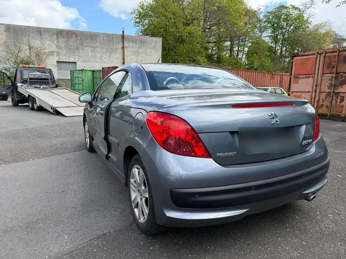 Gebraucht Peugeot 207 CC 120 PS (88 kW) 2009 Blau Cabrio