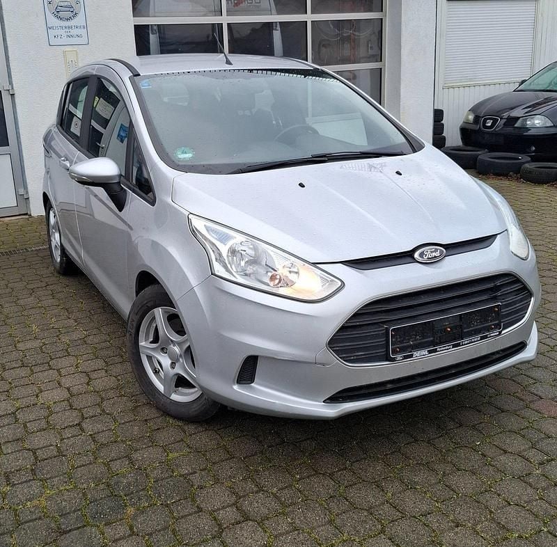 Silber Gebraucht 2017 Ford B-MAX Van / Kleinbus | 5.999 € (Guter Preis) - Bild 1/4